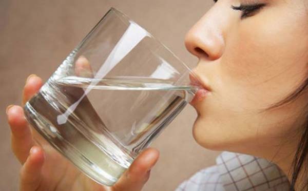 专家向您解答肾炎到底应该多喝水还是少喝水